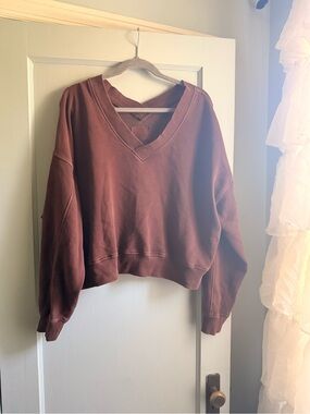 Aerie V-Neck Cropped Sweatshirt in Rust Brown